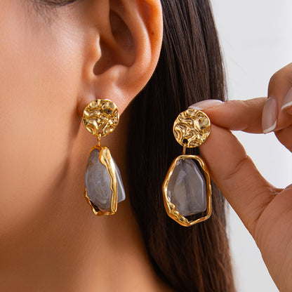 light luxury pearl square pleated earrings